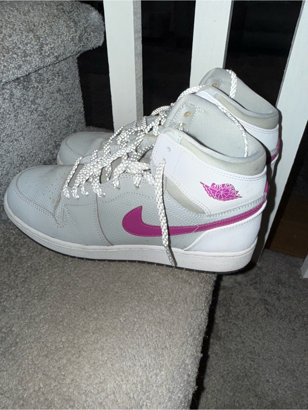 Nike Women’s Mid-Top Sneakers in Light Gray and Pink Air Jordan